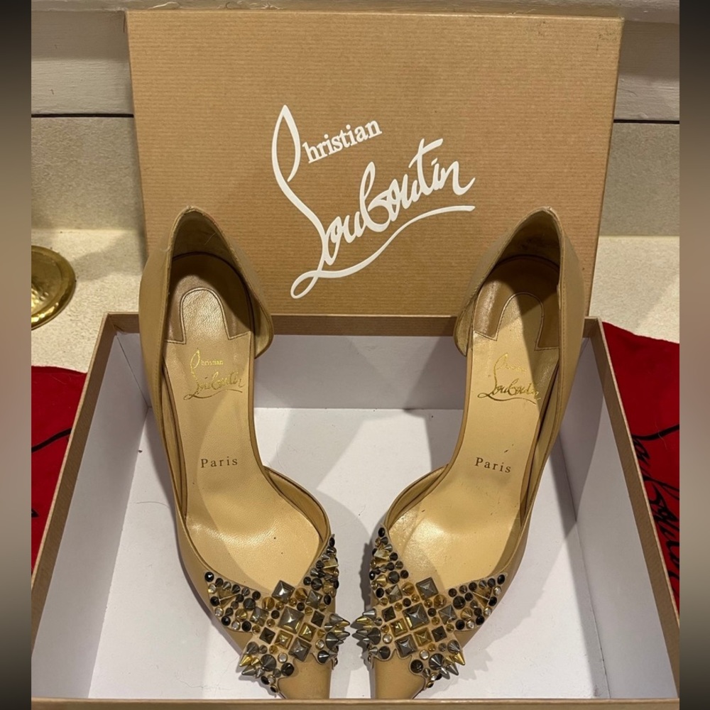 Christian Louboutin Farfaclou beige leather pumps with studs. 85mm heel sz 38.5